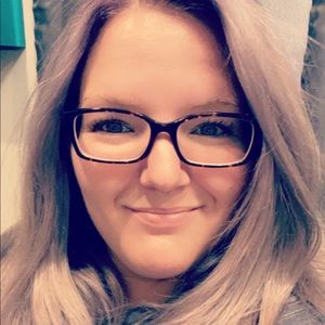 Meet your Posher, Kacie